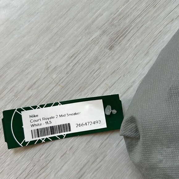 Nike Court Royale 2 Mid Sneaker Size 11.5 in White/black Stitch Fix NWT - Picture 10 of 14